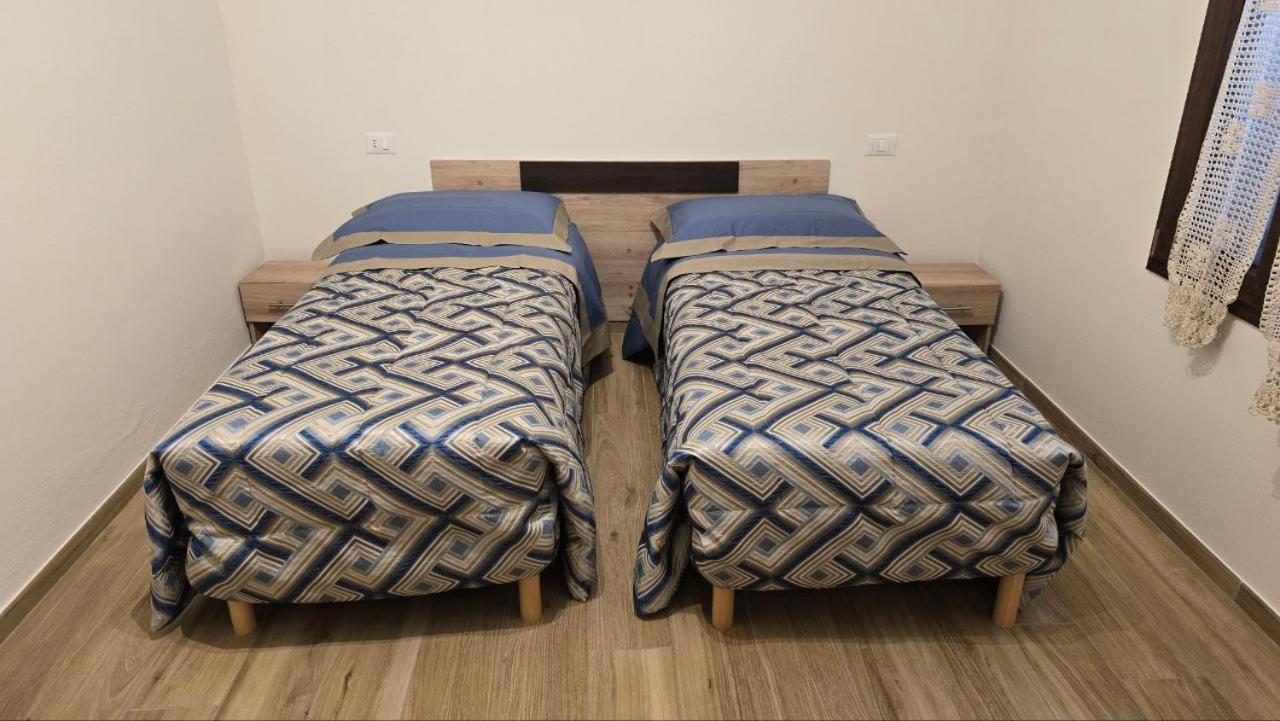 Quattro Castella Ca Mandarein Bed & Breakfast エクステリア 写真