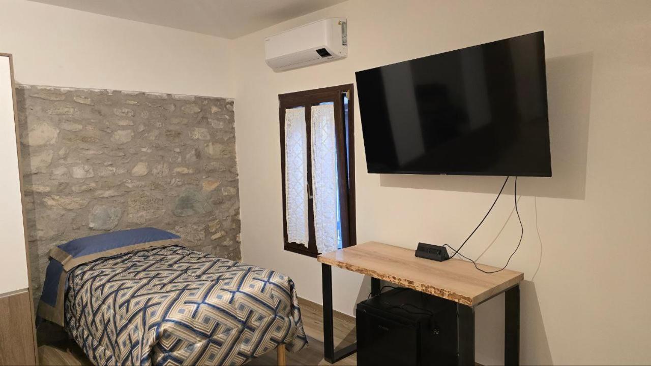 Quattro Castella Ca Mandarein Bed & Breakfast エクステリア 写真